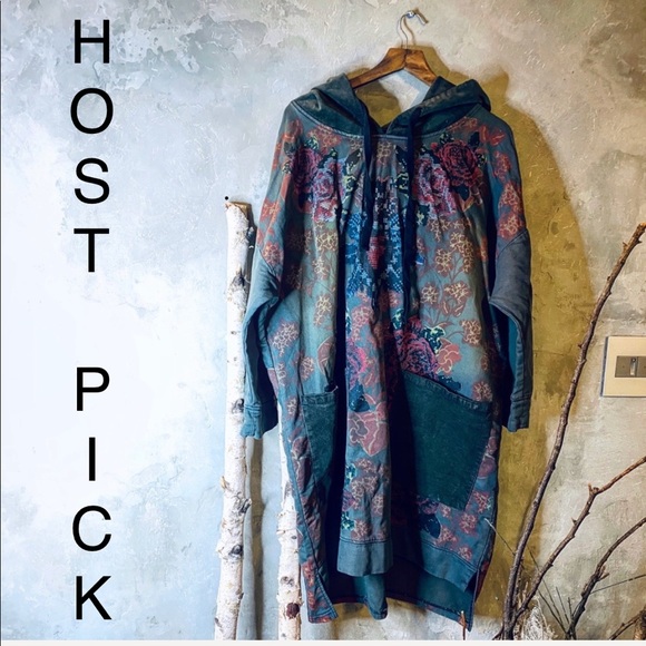 Matana Dresses & Skirts - Oversized sweatshirt hoodie dress printed green